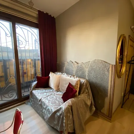 Galatolia Hôtel capsule *