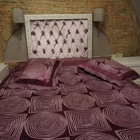 Capsulehotel Galatolia *