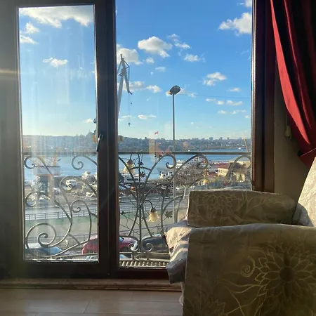 Kapselhotel Galatolia