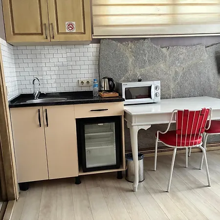 Kapselhotel Galatolia